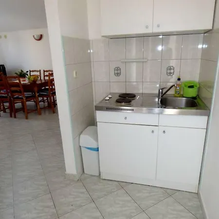 Branko Apartament Nin