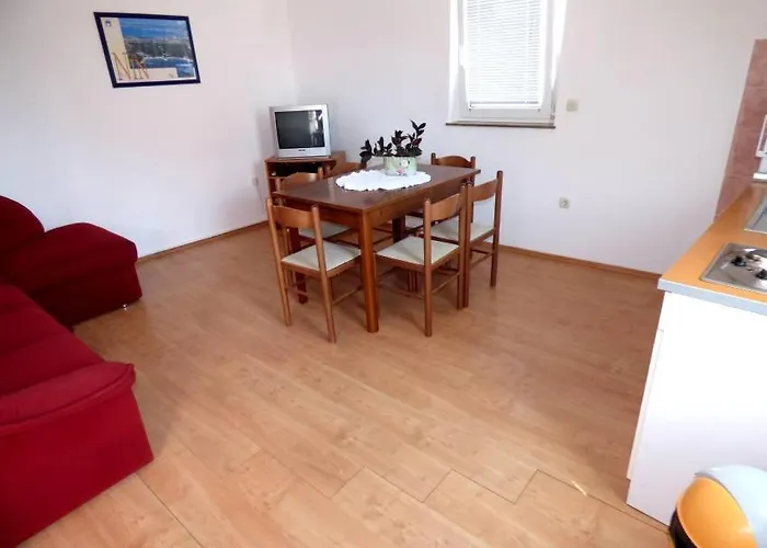 Branko Lägenhet Nin